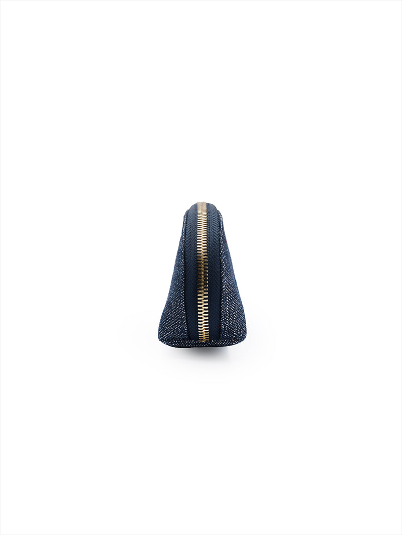 Denim pouch in dark blue for sunglasses - side view