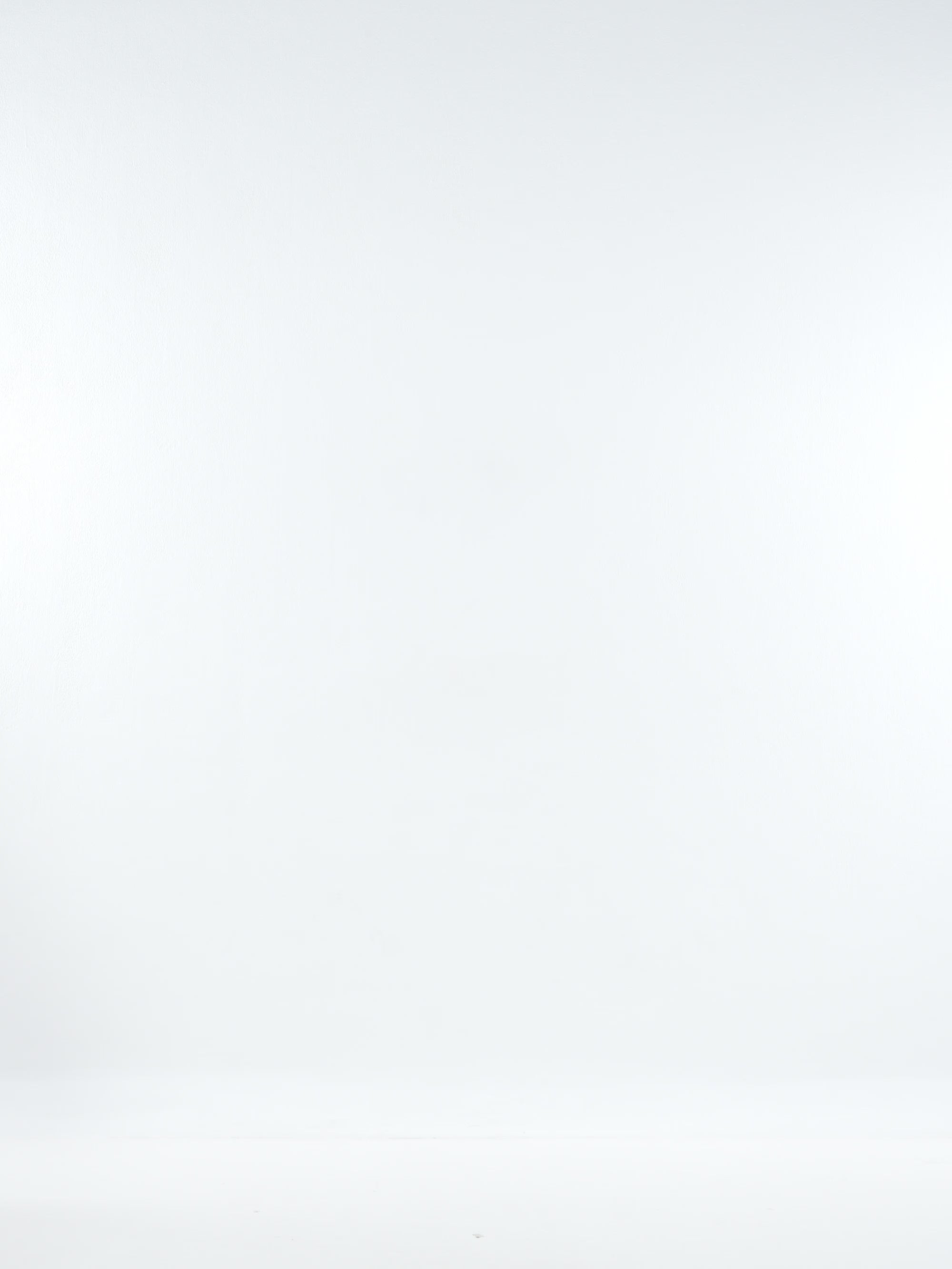 Alya Midi Skirt in light grey - video
